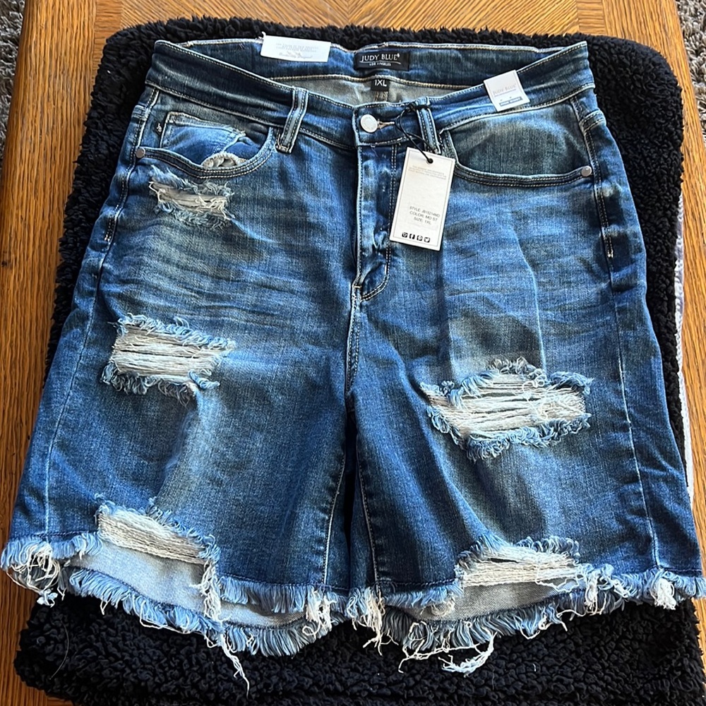 Judy blue shorts
